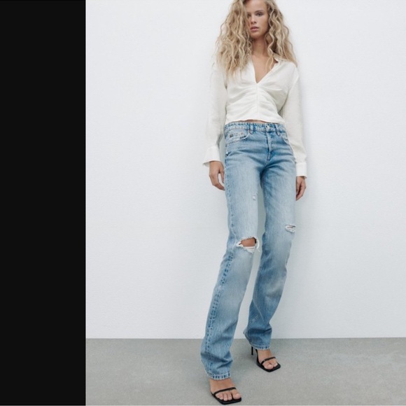 Zara EUC Ruched V-Neck White Blouse Top Size S Lightweight Collared Long Sleeve - Picture 3 of 12